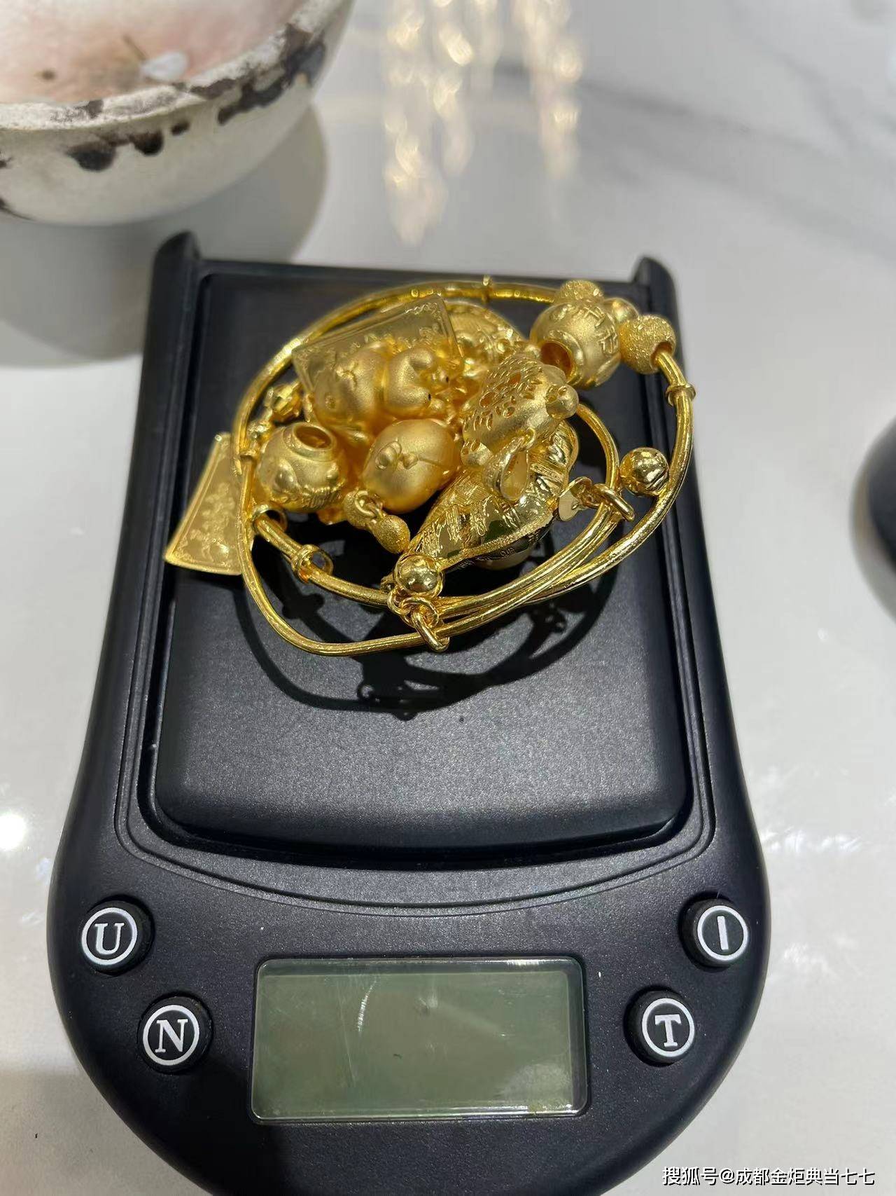 阿里最新24小时上门回收金价方法分析(最方便真实的阿里24小时上门回收黄金方法)